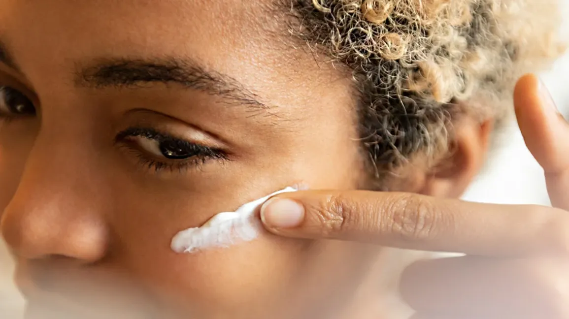 applying_face_cream-1296x728-header